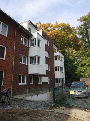 NEUBAU  3 Zimmer + Balkon - Mindestmietdauer 2 Jahre - AUSFÜHRLICHE BEWERBUNG ERBETEN