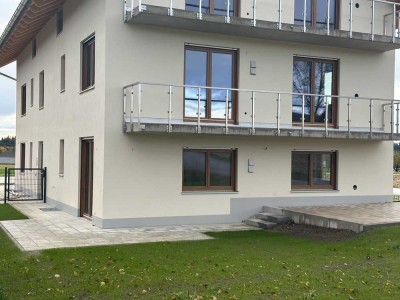 Erstbezug: Helle, barrierefreie 2,5-Zimmer Erdgeschoßwohnung mit Terasse und Garten