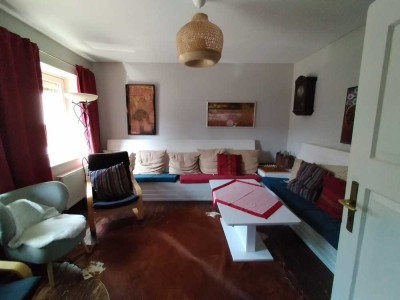 Entdecken Sie zwei charmante Ferienhäuser auf einem idyllischen Gemeinschaftsgrundstück!