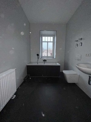 ** 2 Monate mietfrei** 2-Raum-Wohnung, ruhig gelegen mit Tageslichtbad