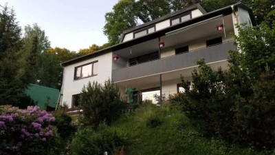 TOLLE BLICKLAGE!!! Modernisiertes Einfamilienhaus mit Pool in Neuenstein-Mühlbach