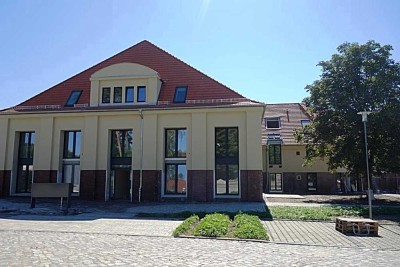ZEITMIETVERTRAG! "Am Funkerberg" - Quadrillenhalle: Elegante 2-Zimmer-Wohnung mit Gartenterrasse