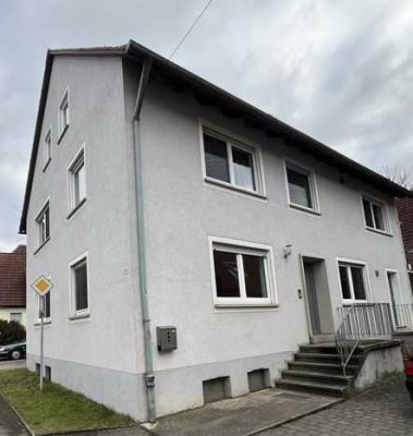 Freundliche 3-Zimmer-Erdgeschosswohnung mit gehobener Innenausstattung in Uffenheim/Langensteinach