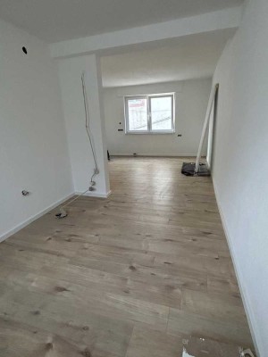 Komlett Renovierte Erdgeschoss Wohnung