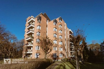 Gut geschnittene Dreizimmerwohnung mit Loggia in Dellbrück