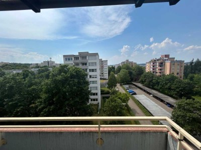 2-Zimmer-Wohnung mit Ausblick in Pforzheim-Haidach + Garage