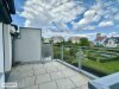 HOCHWERTIG, HELL UND TOLL AUFGETEILT /// Balkonwohnung in schöner Lage nahe Flughafen Wien