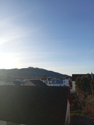 Stilvolle 3-Zimmer-Wohnung in Remshalden Geradstetten mit traumhaften Ausblick und EBK