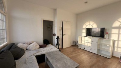 Singlewohnung in ruhiger Wohnanlage (mit Aufzug)