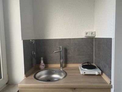 1-Zimmer Appartment mit Pantryküche in Köln - Zündorf zu vermieten