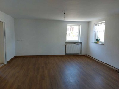Großzügige 6-Zimmer Wohnung mit Garage in Forbach