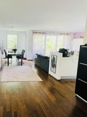 Helle 2,5-Zimmer Wohnung mit Balkon in Frechen - Königsdorf