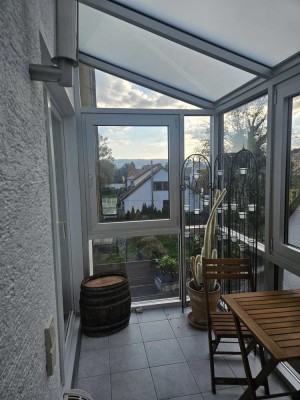 Helle Wohnung in Hanglage mit Weitblick über Hegne