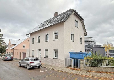 Mehrgenerationenhaus mit 9 Zimmern im Zentrum