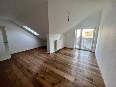 Modernisierte 3-Zimmer-Dachgeschosswohnung mit 78m² in Waldkirchen - ab 01.12.2025 zu vermieten