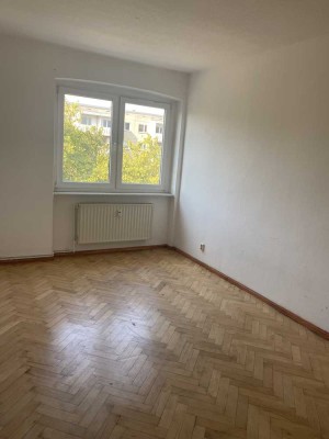 Schnieke geräumige 2 Raumwohnung, Einbauküche möglich