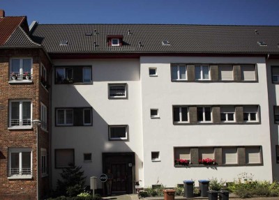 Schöne 2-Raum-Wohnung im Grünen mit Balkon