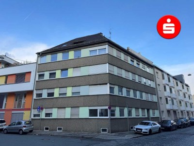 Großzügige 2-Zimmer-Wohnung mit Dachloggia, Ankleide und Sauna in Nürnberg Gostenhof zur Eigennut