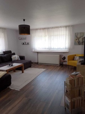 Helle 3-Zimmer-Wohnung mit Garage und Balkon – zentrale Lage in Albstadt-Ebinge