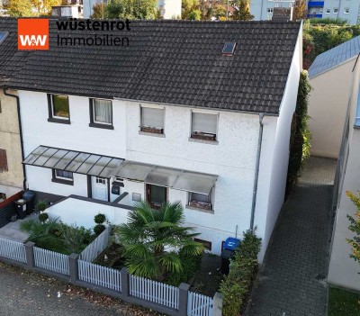 Hochwertig saniert! Reihenmittelhaus in Lörrach in direkter Grenznähe und Bahnanbindung zur Schweiz