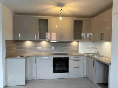 Erstbezug hochwertige Neubauwohnung mit moderner Einbauküche einschl. Stellplatz