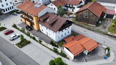Attraktives 4-Parteien-Haus im Bayerischen Wald mit 5,42 % Rendite