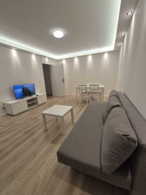 Renovierte, möblierte, 2 Zimmer WHG