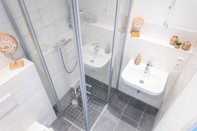 1-Raum Wohnung mit Balkon und Schlafnische
