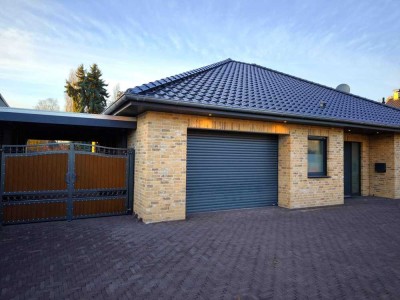 Lichtdurchflutetes Haus mit einmaliger Ausstattung in Neuzustand mit Garage - Gifhorn/Wilsche