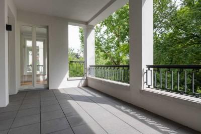 Df.-Oberkassel: Elegante 4 1/2-Raum-Wohnung mit zwei Terrassen unmittelbar am Park