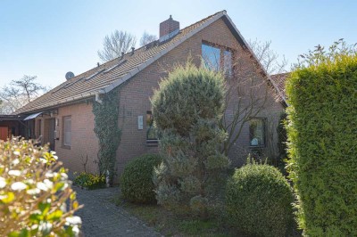 Wohnen, vermieten, genießen – vielseitige Immobilie in Hamelwörden!