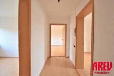 WOHNEN IM GRÜNEN - 3,5 ZIMMER WOHNUNG IM ANGERERHOFWEG - TOP 01