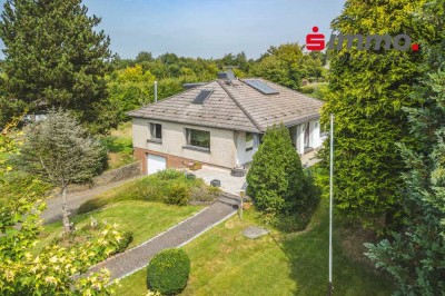 Attraktives Einfamilienhaus im Bungalowstil mit großem Grundstück