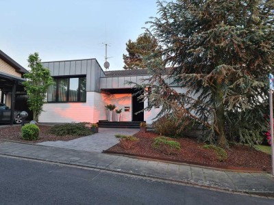 Umfassend energiesaniertes freistehendes Einfamilienhaus in Königswinter-Rauschendorf