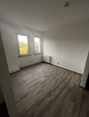 Schöne 2-Zimmer-Wohnung mit Tageslichtbad zu vermieten