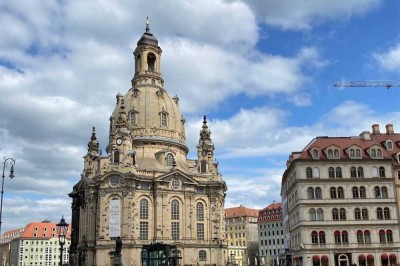 Traumhaftes Appartement an der Frauenkirche mit EBK, Gemeinschaftsterrasse und Fitness