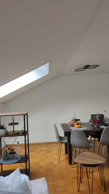 Freundliche 3,5-Zimmer-DG Wohnung in Biberach Mittelberg