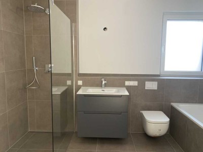 Neubau 2-Zi Wohnung im 1.OG mit Aufzug in Langenfeld- Reusrath