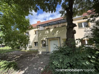 Großes Mehrfamilienhaus mit vielfältigen Nutzungsmöglichkeiten zu verkaufen