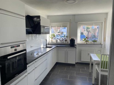 Helle, moderne 3-Zimmer-Wohnung mit Balkon in Karlsruhe-Knielingen