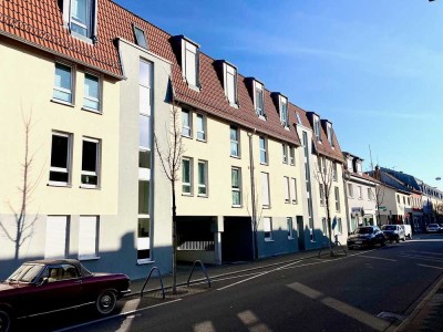 Stilvolle, neuwertige 3-Zimmer-Wohnung mit gehobener Innenausstattung mit EBK in Schwetzingen