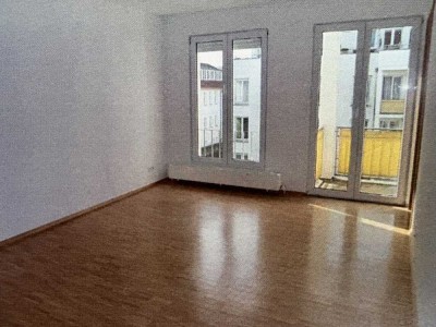 Attraktive 1 ZiWohnung mit gehobener Innenausstattung mit Balkon und Einbauküche in Tübingen-Lustnau