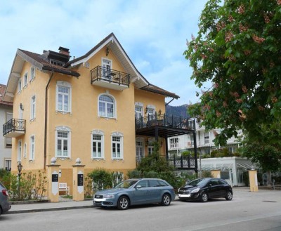 Außergewöhnliche, generalsanierte Stadtvilla in bester Innenstadtlage von 83435 Bad Reichenhall