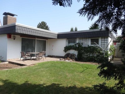 Bungalow mit Einliegerwohnung in ruhiger Lage von Niederrodenbach zu verkaufen