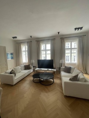 5- Zimmer möblierte Altbauwohnung zu mieten !!