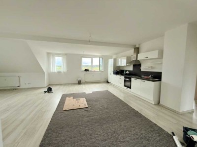 Moderne 3-Zimmer-Wohnung 83 m² mit Blick über Lehrberg