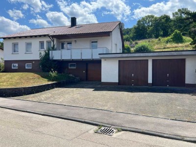 Günstiges 5-Raum-Einfamilienhaus in Essingen