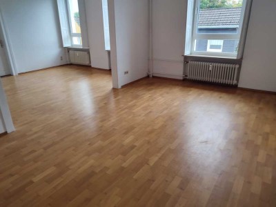 Schöne Altbau 3-Zimmer-Wohnung in Wuppertal 97 qm, frisch renoviert