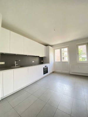 Schöne 2 Zimmerwohnung mit Einbauküche
