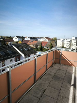 3 ZKB-Wohnung in Schwetzingen mit tollem Ausblick!